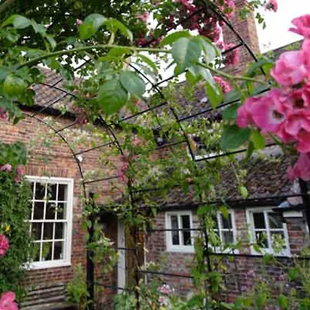 Porch House 5*