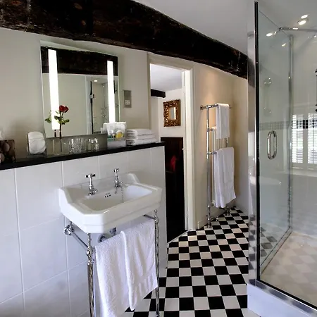 Porch House 5*
